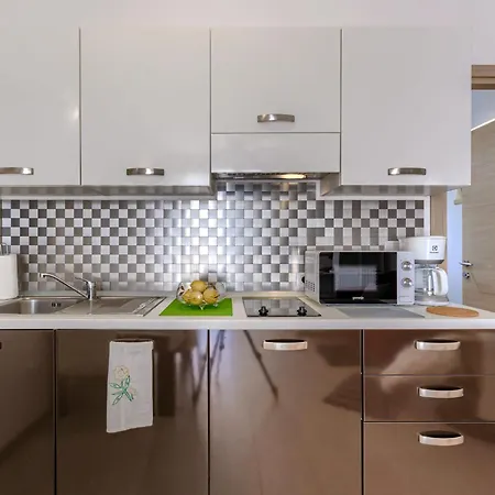Holiday Aquamarine By Interhome *